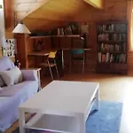 Casa De Madera